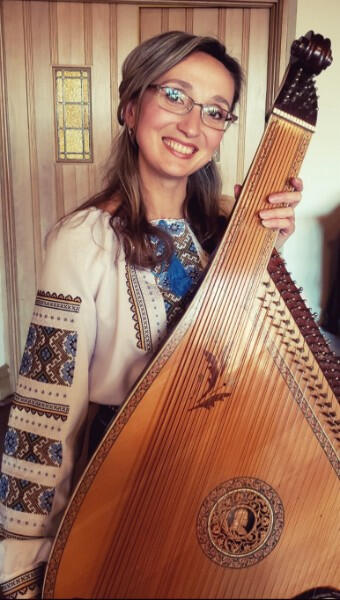 Oksana Zelinska Oksana Zelinska